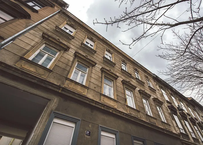 Tia Apartments And Rooms Zagreb