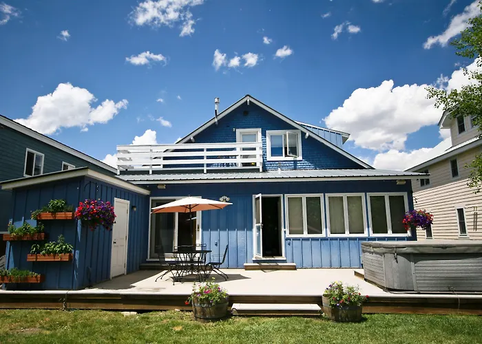 Purple Mountain Bed & Breakfast & Spa