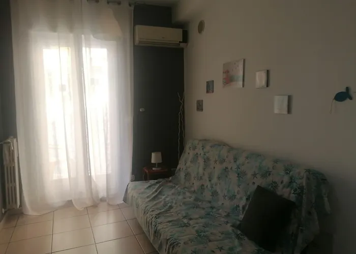 Hotel Travel&Living Trani
