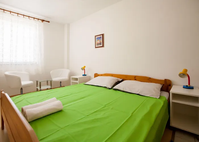 Friendly People'S Guest House Zadar