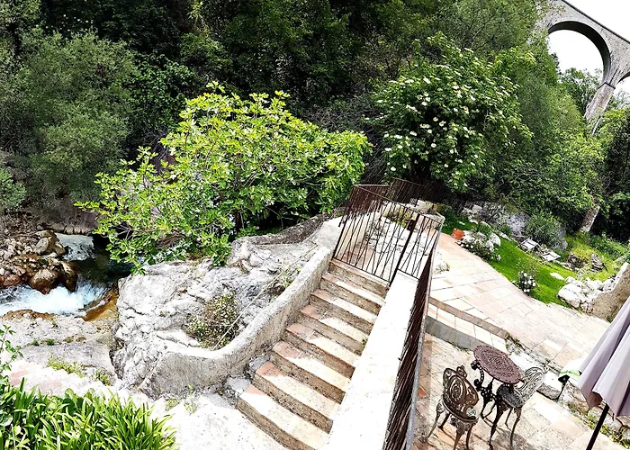 Hotel Le Moulin Camoula à Saint-Jeannet 