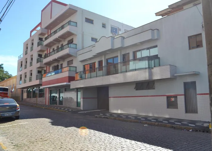 Hotel Girardelli Araras 