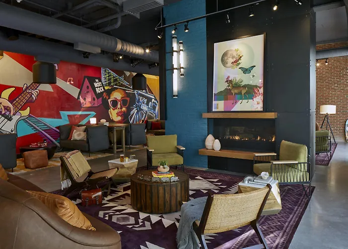 Moxy Chattanooga Downtown