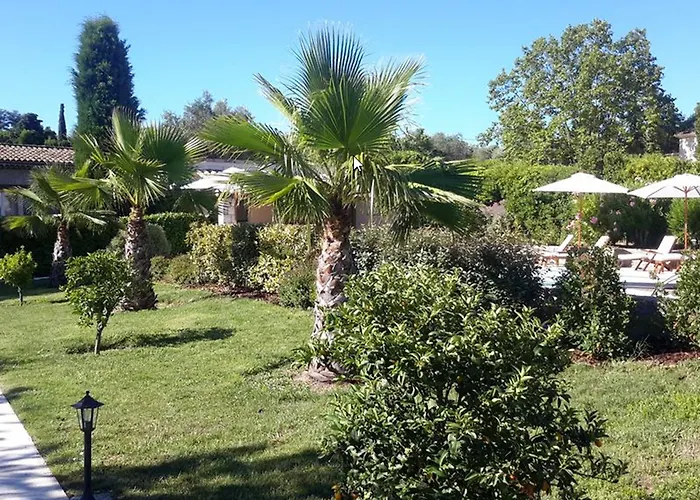 Hotel Aux charmes de grasse