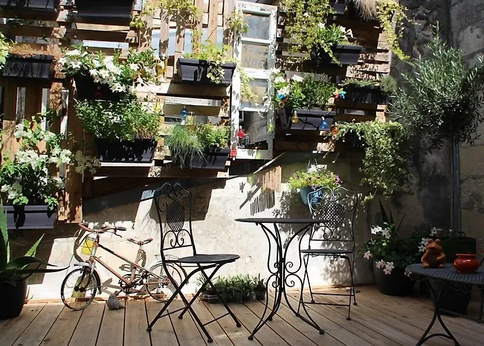 Une Chambre en Ville