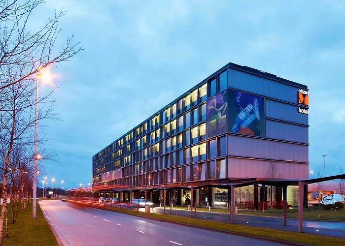 citizenM Schiphol Airport