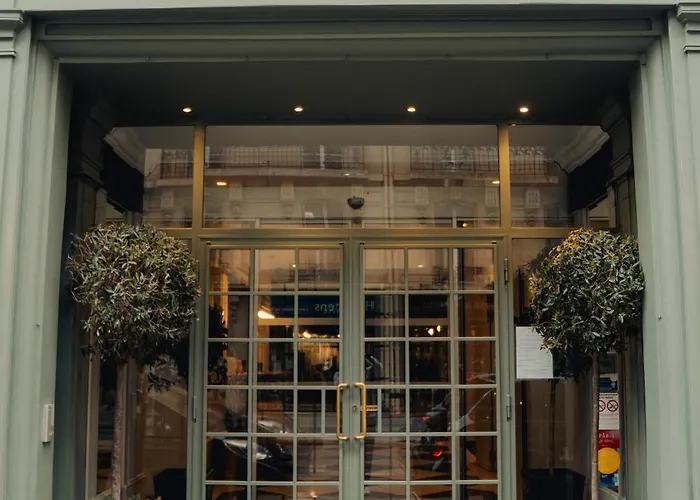 Hotel Passy Eiffel Paris