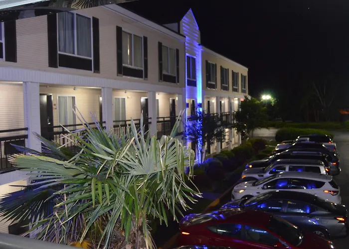 Days Inn By Wyndham Marietta-Atlanta-Delk Road