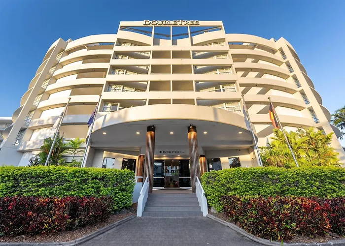 Doubletree By Hilton Cairns Hotel