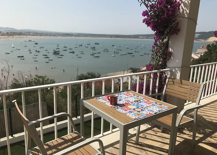 Vistalmar Sao Martinho Acomodação com café da manhã São Martinho do Porto