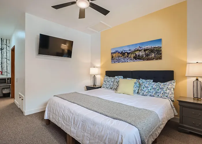 Uplift Inn Idaho Springs