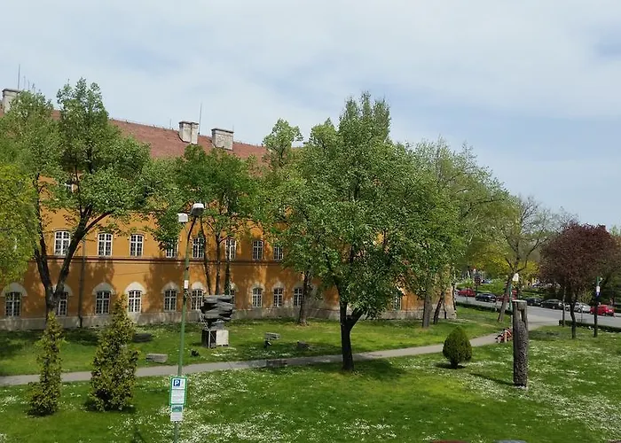 Hotel Central