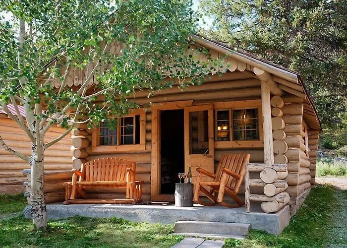 Silver Gate Lodging Cooke City