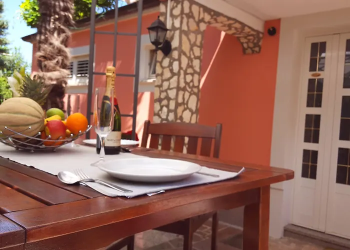 Apartment & Rooms Graciela