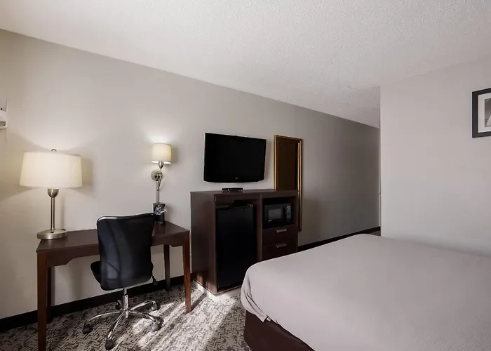 Quality Inn Hall Of Fame Canton