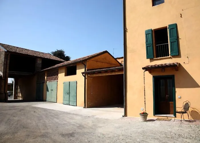 B&B Stradivari Cremona