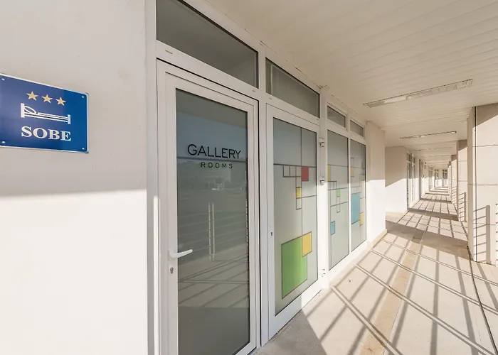 Gallery Rooms With Parking
