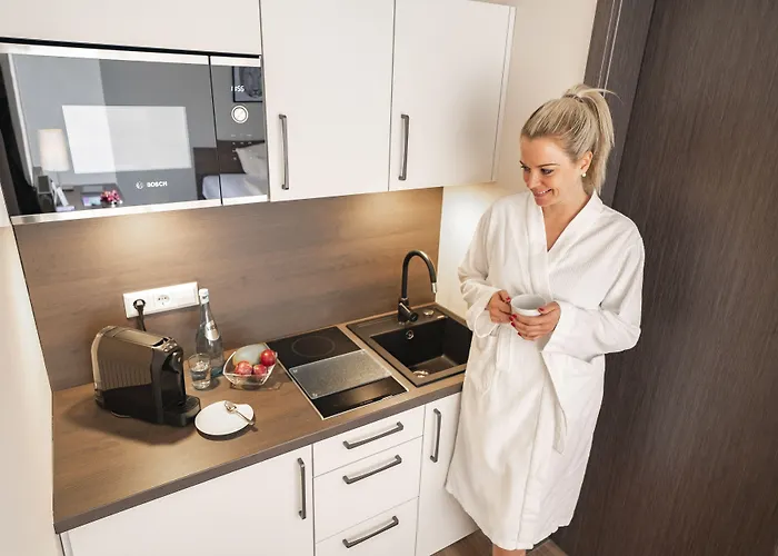 Tiek Apartments