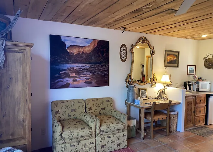 Spur Cross Inn Cave Creek