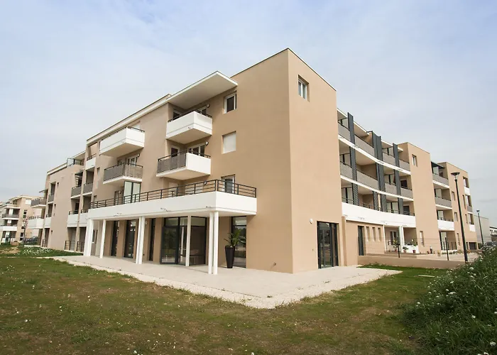 Zenao Appart'hotel Villeneuve les Avignon