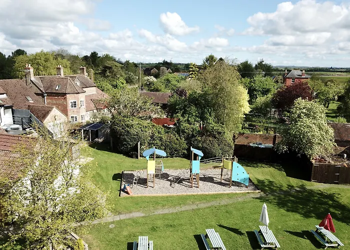 The Ship Inn - Self Catering Accommodation Gloucester