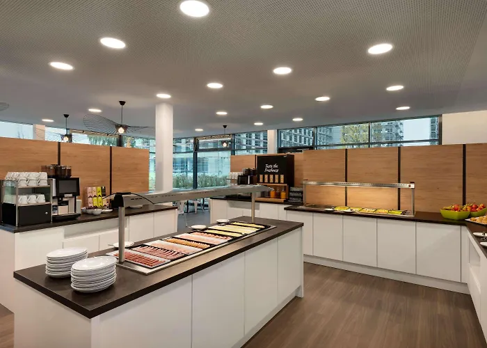 Hotel Super 8 By Wyndham Augsburg