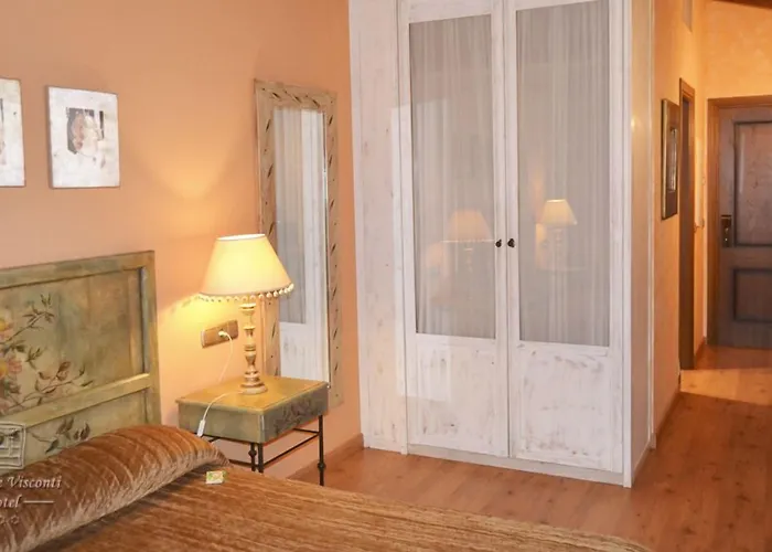 Hotel Condes De Visconti
