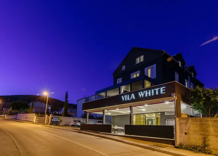 Vila White Trogir