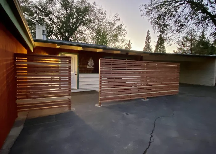 Idyllwild Inn