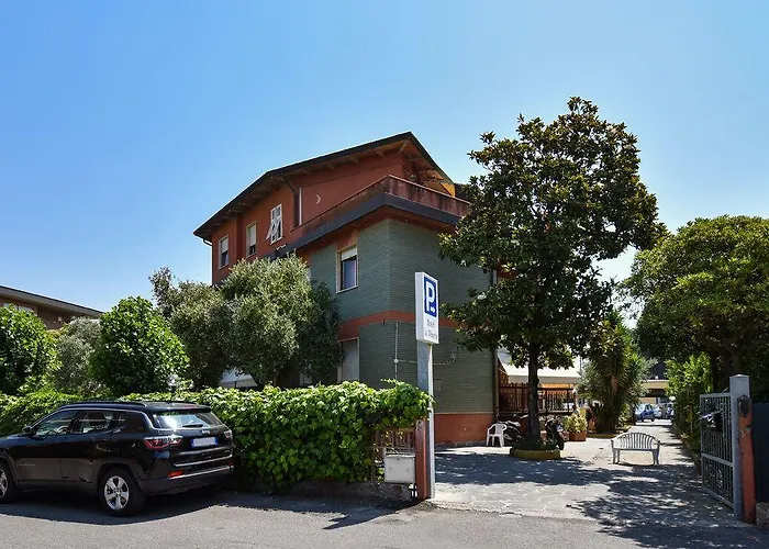hotel La pineta Marina Di Carrara