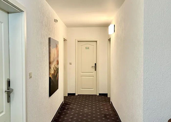 Garni Hotel Vier Jahreszeiten Rösrath