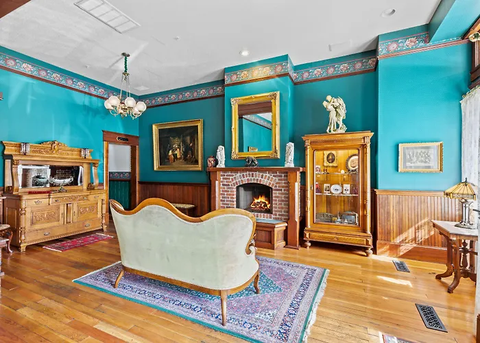 The Peerless Hotel Ashland