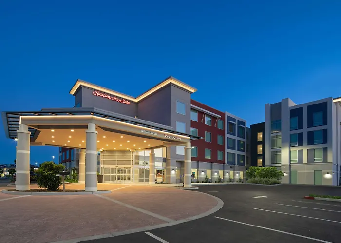 Hampton Inn & Suites Gilroy, Ca