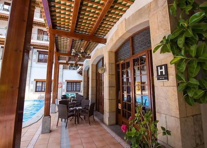 Hotel La Carolina Lloret de Mar