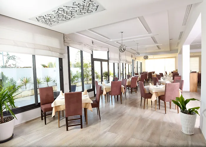 Hotel Lescure Business And Spa