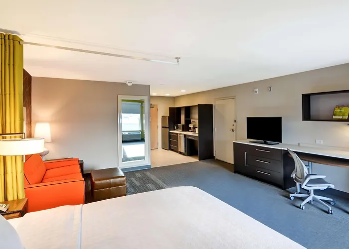 Home2 Suites Green Bay
