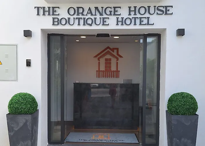 The Orange House Boutique Hotel And Upstairs Rooftop Bar Center Of La Cala De Mijas 100M From The Beach
