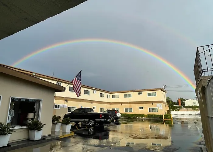 Grand Inn Fullerton