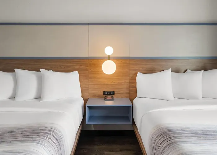 Urbana Hotels