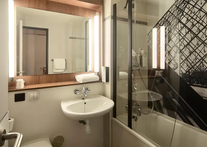 Campanile PRIME - Saint-Quentin-en-Yvelines Montigny-le-Bretonneux