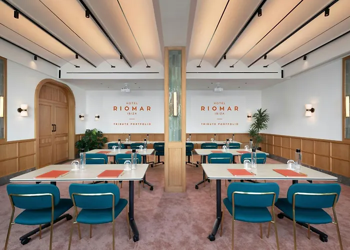 Hotels in Santa Eulària des Riu