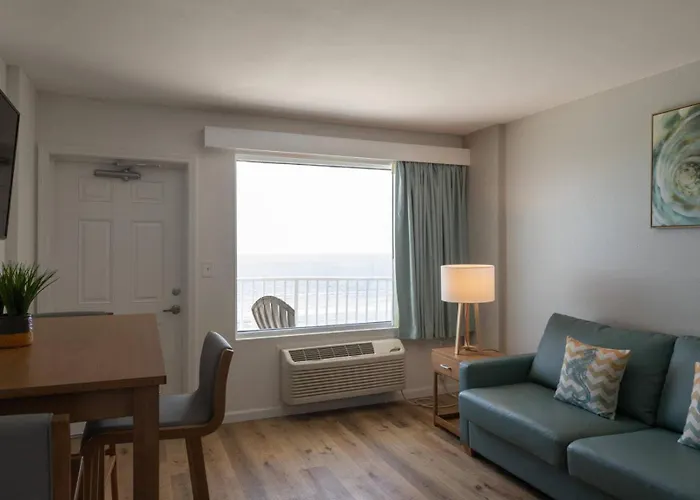 Radisson Beachfront Hotel - Panama City Beach