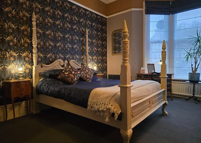 Scarborough Hotels