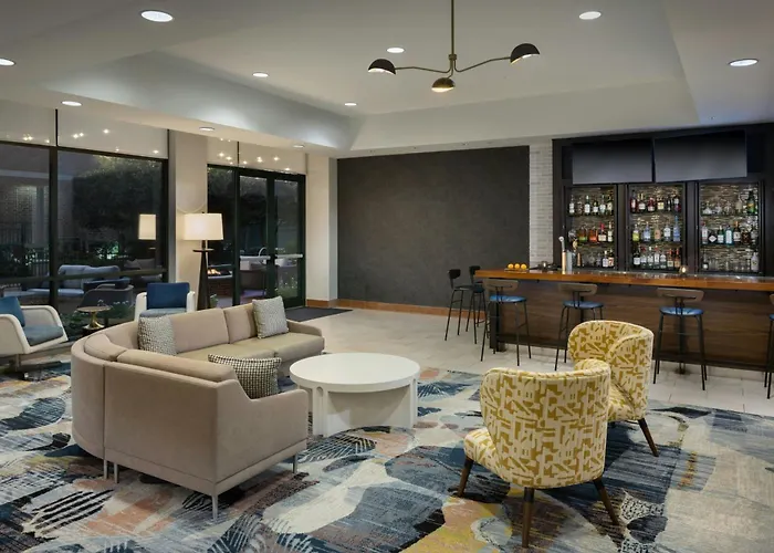 Courtyard By Marriott Little Rock Downtown