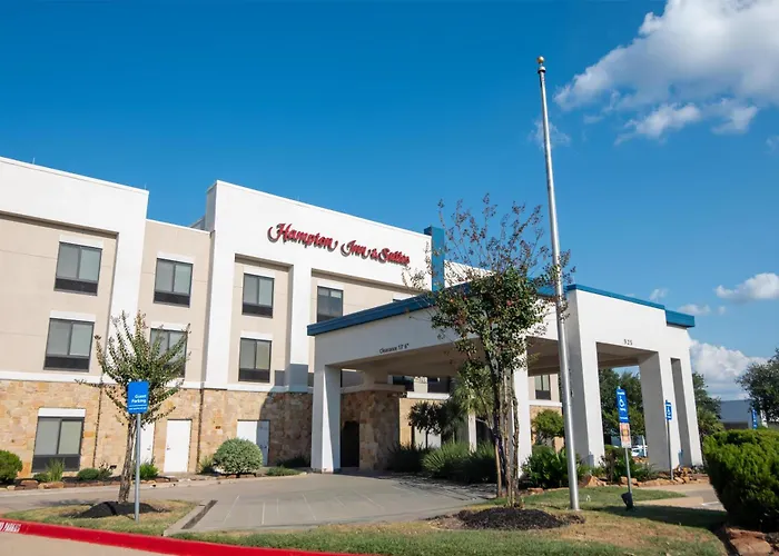 Hampton Inn & Suites College Station