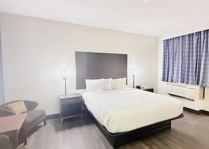 Baymont By Wyndham Tallahassee
