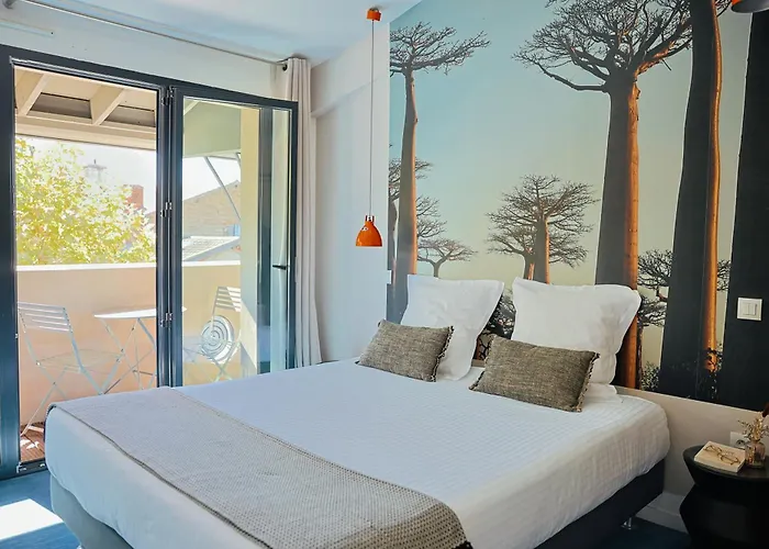 Hotel L’Échappée Belle à LʼIsle-Jourdain