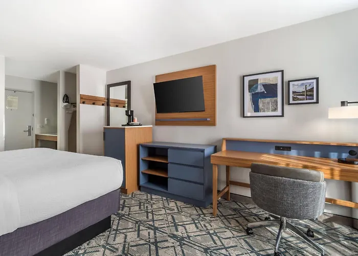 Shelby Hotels