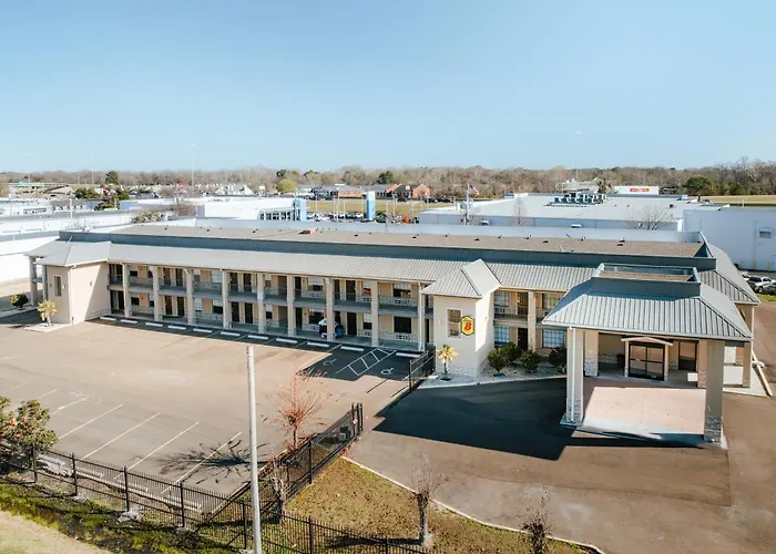 Super 8 By Wyndham Jackson Ms Near The Fairgrounds Hotel