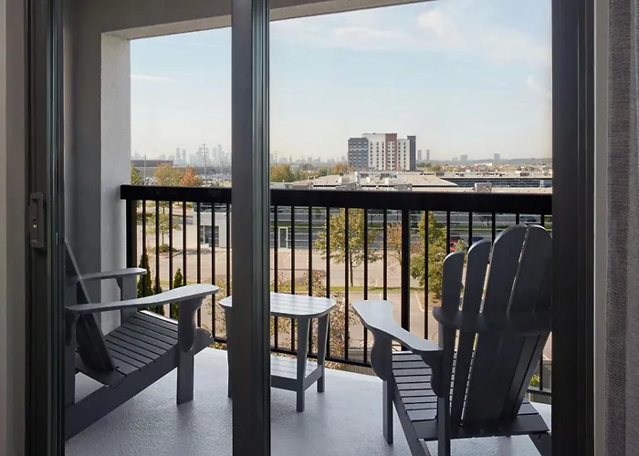 Courtyard By Marriott Mississauga-Airport Corporate Centre West